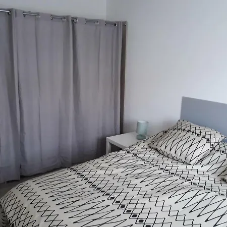 T2 Apartment *